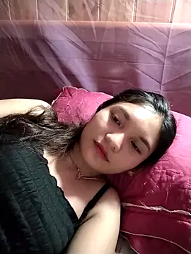 Snapshot of Mit-thi123 chatting on 10-28-25, 01:43 Mit-thi123 online show from 10-28-25, 01:43