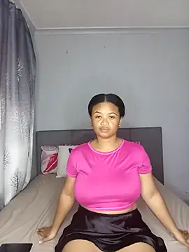 Snapshot of Sultrytits6 chatting on 02-18-26, 11:23 Sultrytits6 online show from 02-18-26, 11:23