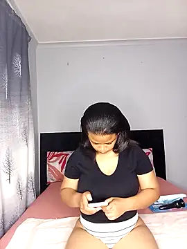 Snapshot of Sultrytits6 chatting on 11-11-25, 11:42 Sultrytits6 online show from 11-11-25, 11:42