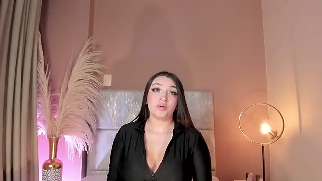 Snapshot of LilithEsme chatting on 11-05-25, 12:36 LilithEsme online show from 11-05-25, 12:36