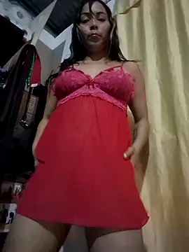 Snapshot of lindasexy12 chatting on 10-18-25, 04:47 lindasexy12 online show from 10-18-25, 04:47