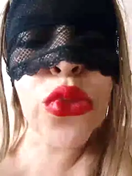 Snapshot of -Sonbola chatting on 06-08-26, 05:35 -Sonbola online show from 06-08-26, 05:35