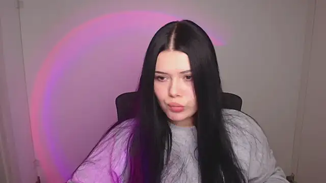 Snapshot of Mona_Esty chatting on 10-22-25, 05:23 Mona Esty online show from 10-22-25, 05:23