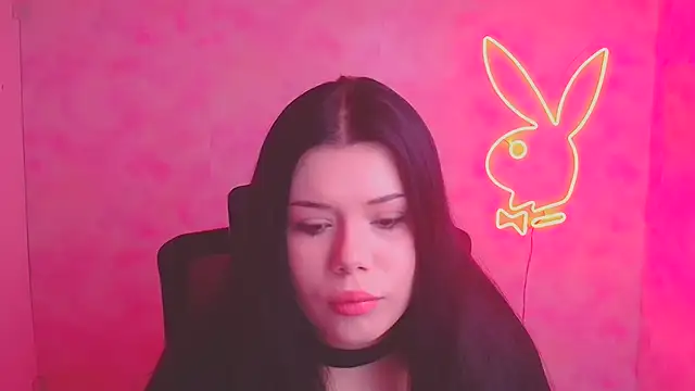 Mona Esty online show from 11-15-25, 06:17