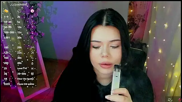 Snapshot of Mona_Esty chatting on 05-09-26, 06:17 Mona Esty online show from 05-09-26, 06:17