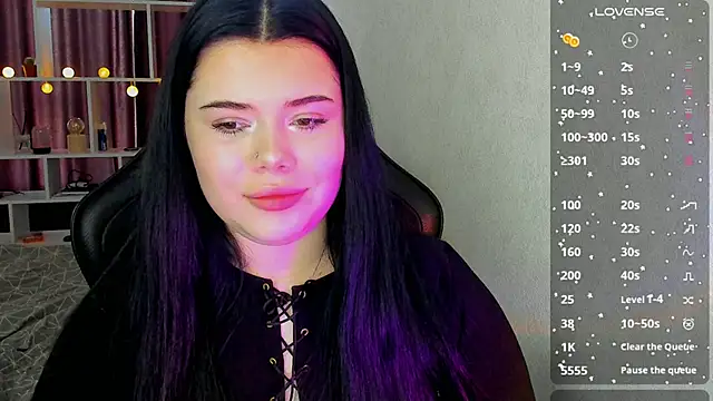 Snapshot of Mona_Esty chatting on 06-14-26, 06:03 Mona Esty online show from 06-14-26, 06:03