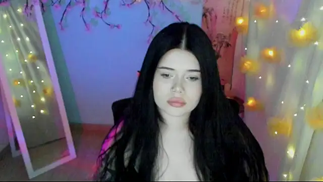 Snapshot of Mona_Esty chatting on 07-24-26, 06:09 Mona Esty online show from 07-24-26, 06:09