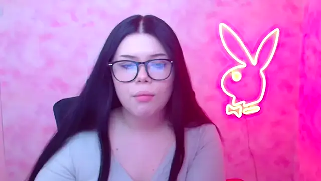 Mona Esty online show from 12-19-25, 06:43