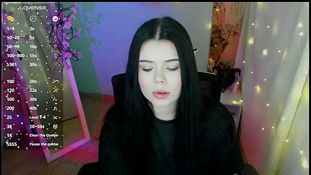 Snapshot of Mona_Esty chatting on 05-11-26, 08:27 Mona Esty online show from 05-11-26, 08:27