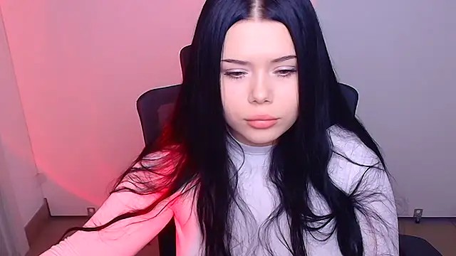 Snapshot of Mona_Esty chatting on 10-04-25, 11:12 Mona Esty online show from 10-04-25, 11:12