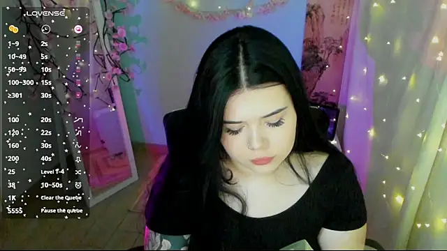 Snapshot of Mona_Esty chatting on 07-12-26, 06:25 Mona Esty online show from 07-12-26, 06:25