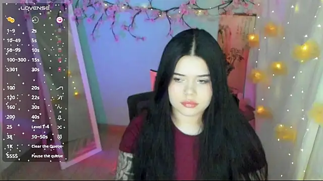 Snapshot of Mona_Esty chatting on 07-17-26, 06:21 Mona Esty online show from 07-17-26, 06:21