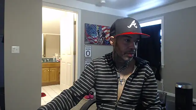 Snapshot of Michigan9000 chatting on 02-23-26, 04:40 Michigan9000 online show from 02-23-26, 04:40