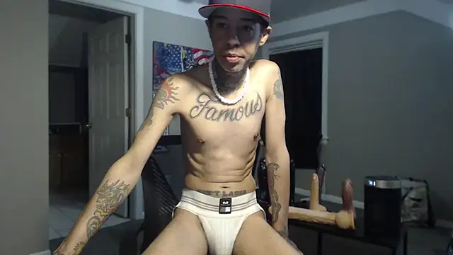 Snapshot of Michigan9000 chatting on 02-02-26, 04:55 Michigan9000 online show from 02-02-26, 04:55