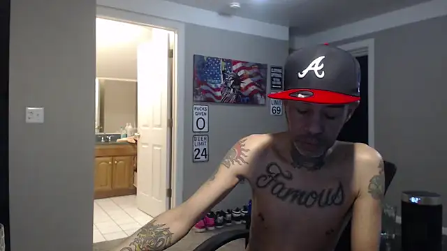 Snapshot of Michigan9000 chatting on 02-22-26, 09:55 Michigan9000 online show from 02-22-26, 09:55