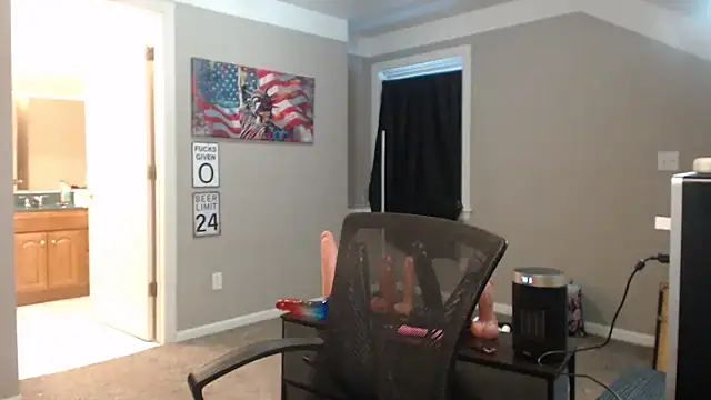 Snapshot of Michigan9000 chatting on 02-13-26, 01:00 Michigan9000 online show from 02-13-26, 01:00