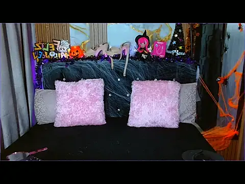 sthephylittle online show from 10-25-25, 06:30