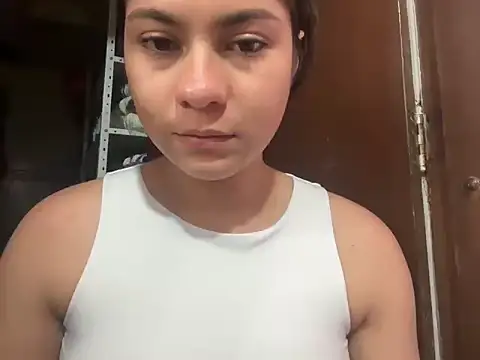 Snapshot of camilita1820 chatting on 10-12-25, 04:41 camilita1820 online show from 10-12-25, 04:41
