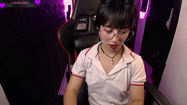 Snapshot of lunarichy22 chatting on 05-29-26, 07:53 lunarichy22 online show from 05-29-26, 07:53