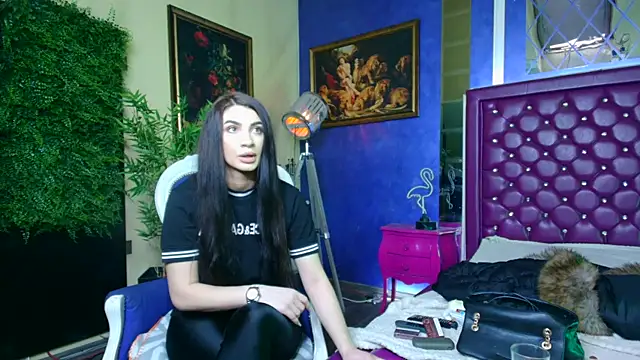 nicolepalmer online show from 11-27-25, 10:16