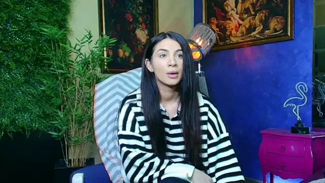 nicolepalmer online show from 10-30-25, 08:01