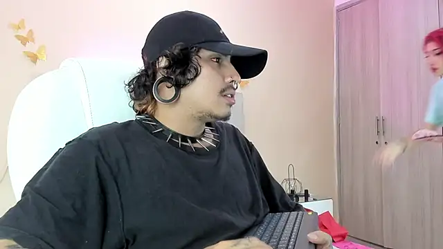 Snapshot of Kaoz_23_ chatting on 10-20-25, 02:46 Kaoz 23  online show from 10-20-25, 02:46