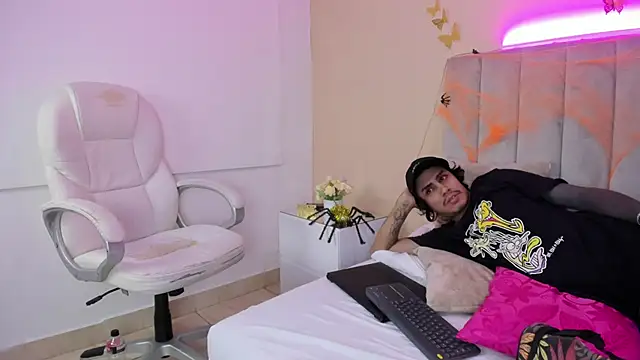 Snapshot of Kaoz_23_ chatting on 10-08-25, 12:56 Kaoz 23  online show from 10-08-25, 12:56