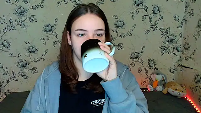 OliviaMontgommery online show from 01-10-26, 06:20