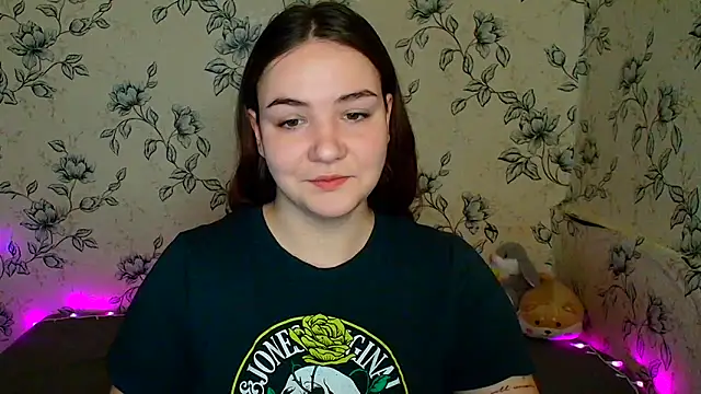 OliviaMontgommery online show from 04-15-26, 01:48