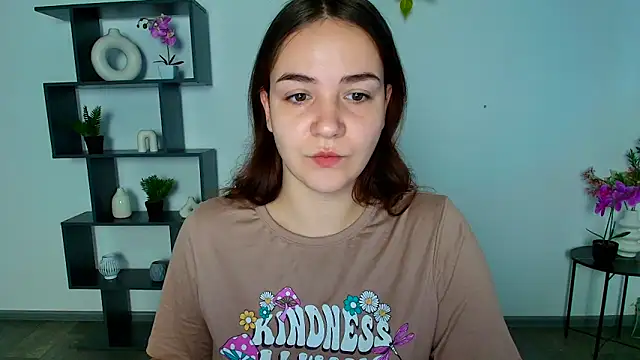 OliviaMontgommery online show from 11-19-25, 06:24