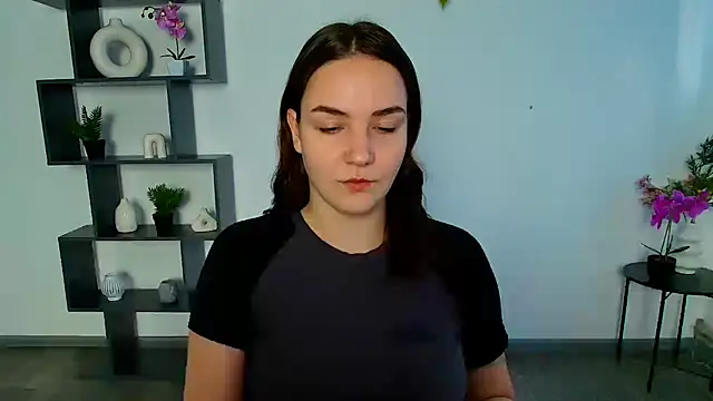 OliviaMontgommery online show from 11-26-25, 06:13