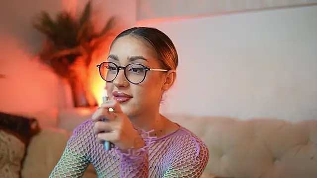 AileenKiss online show from 12-20-25, 09:17