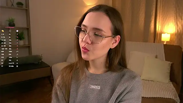 SweetSaraPie online show from 04-03-26, 06:25