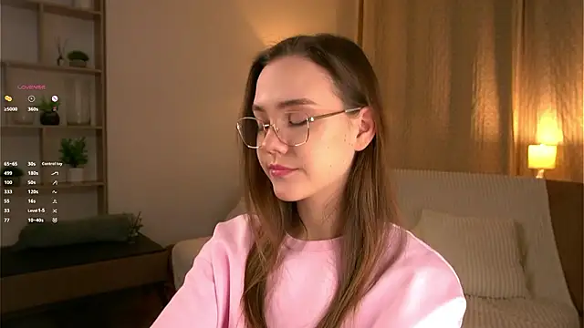 SweetSaraPie online show from 03-06-26, 06:03