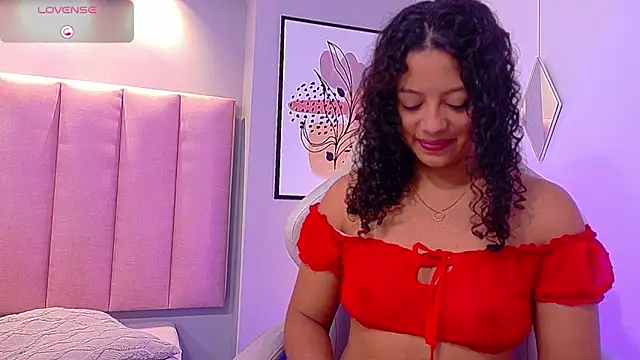 CamilaLevy online show from 02-10-26, 12:37