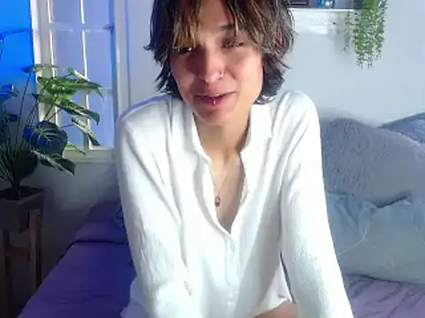 noellee   online show from 10-05-25, 01:24