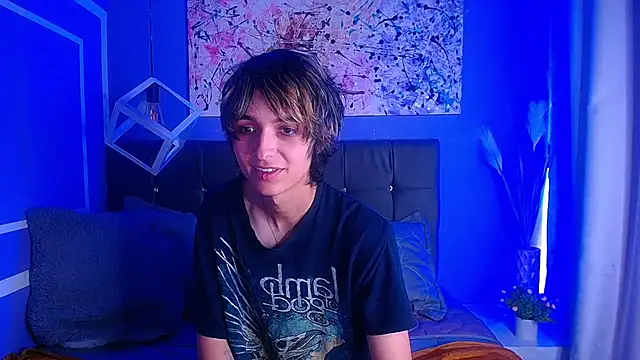 noellee   online show from 10-06-25, 02:51