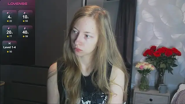 Snapshot of yuki_bloom chatting on 10-20-25, 07:42 yuki bloom online show from 10-20-25, 07:42