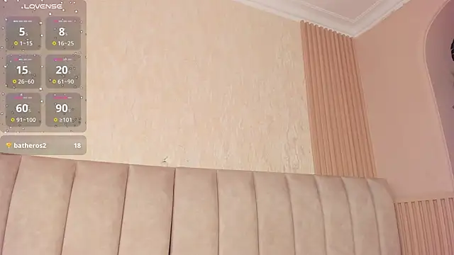 naomi hill1 online show from 04-10-26, 02:13