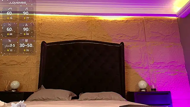 naomi hill1 online show from 10-09-25, 08:42