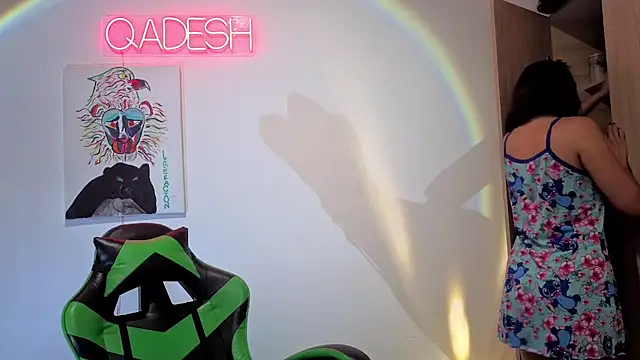 Qadeshoficial online show from 11-21-25, 09:14