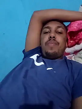 Snapshot of MorangoDoAmor53 chatting on 11-13-25, 04:49 MorangoDoAmor53 online show from 11-13-25, 04:49