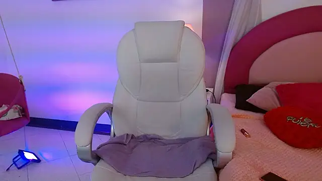 Suzy1  online show from 03-08-26, 07:39