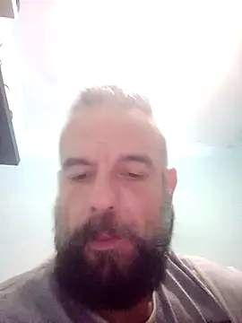Snapshot of kikecastella chatting on 10-22-25, 12:54 kikecastella online show from 10-22-25, 12:54