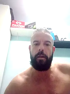 Snapshot of kikecastella chatting on 10-02-25, 11:41 kikecastella online show from 10-02-25, 11:41
