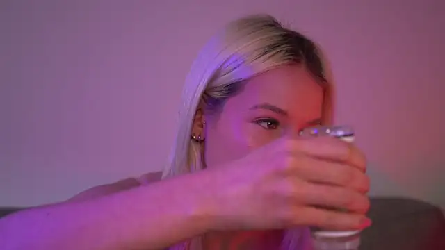 RanyThomson online show from 04-12-26, 02:31