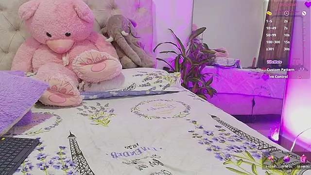 SoofiKiss online show from 06-04-26, 06:56