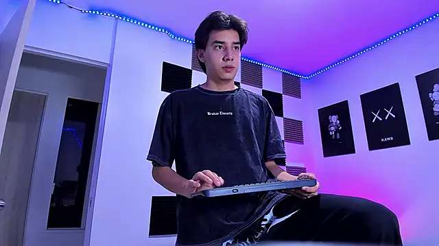 jeycobb online show from 03-22-26, 01:20