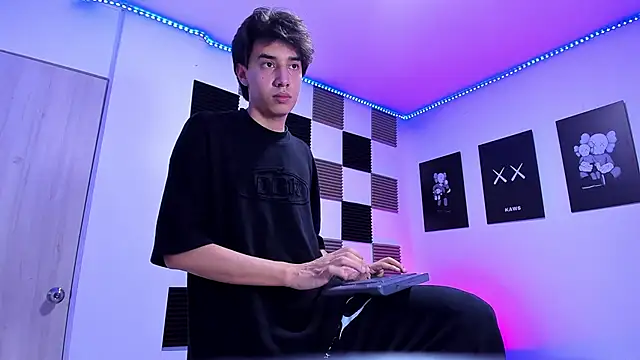 jeycobb online show from 03-31-26, 03:41