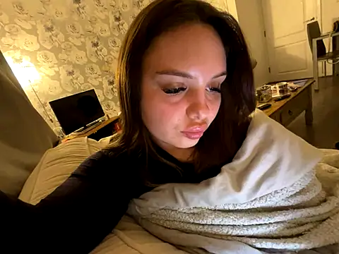 EllaStarrxxx online show from 10-10-25, 01:17